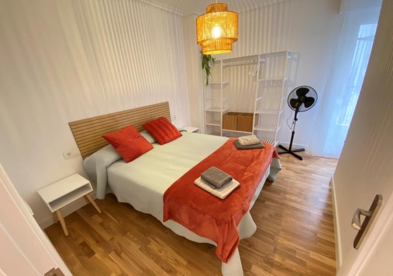 Alojamiento En Pleno Centro Con Wifi Y Aire Acondicionado โลโกรโญ ภายนอก รูปภาพ